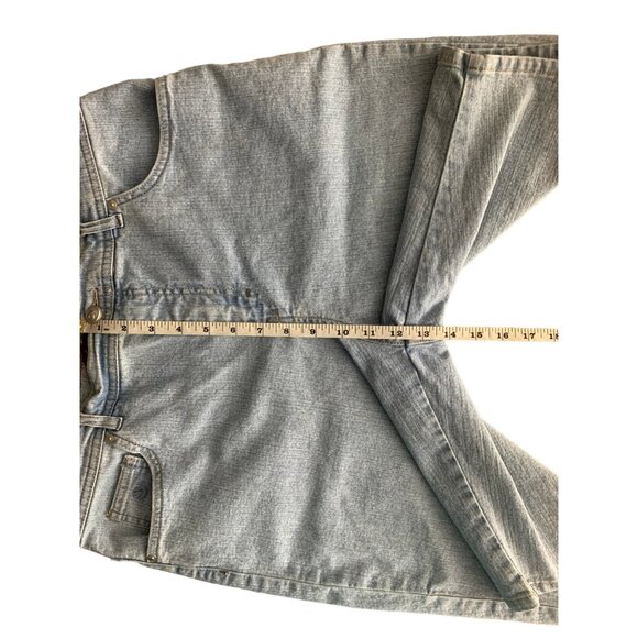 Gloria Vanderbilt Womens Light Wash Denim Shorts - Picture 10 of 15